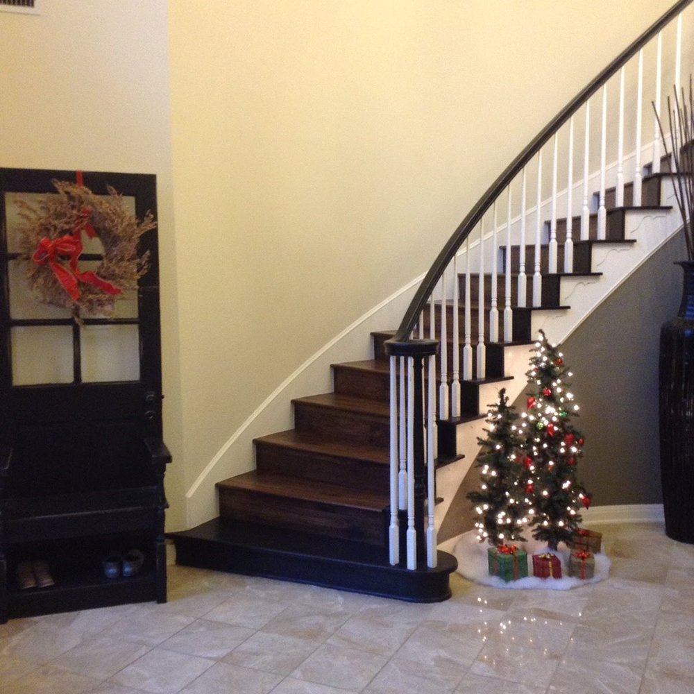 foyer with hardwood floor Peoples Signature Flooring Austin Texas